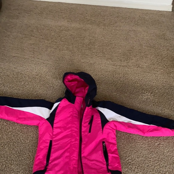 4 jackets - Picture 3 of 4